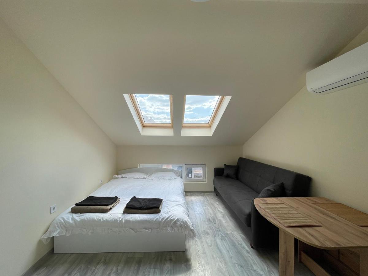 City-Centre Studio 2 Varna ภายนอก รูปภาพ