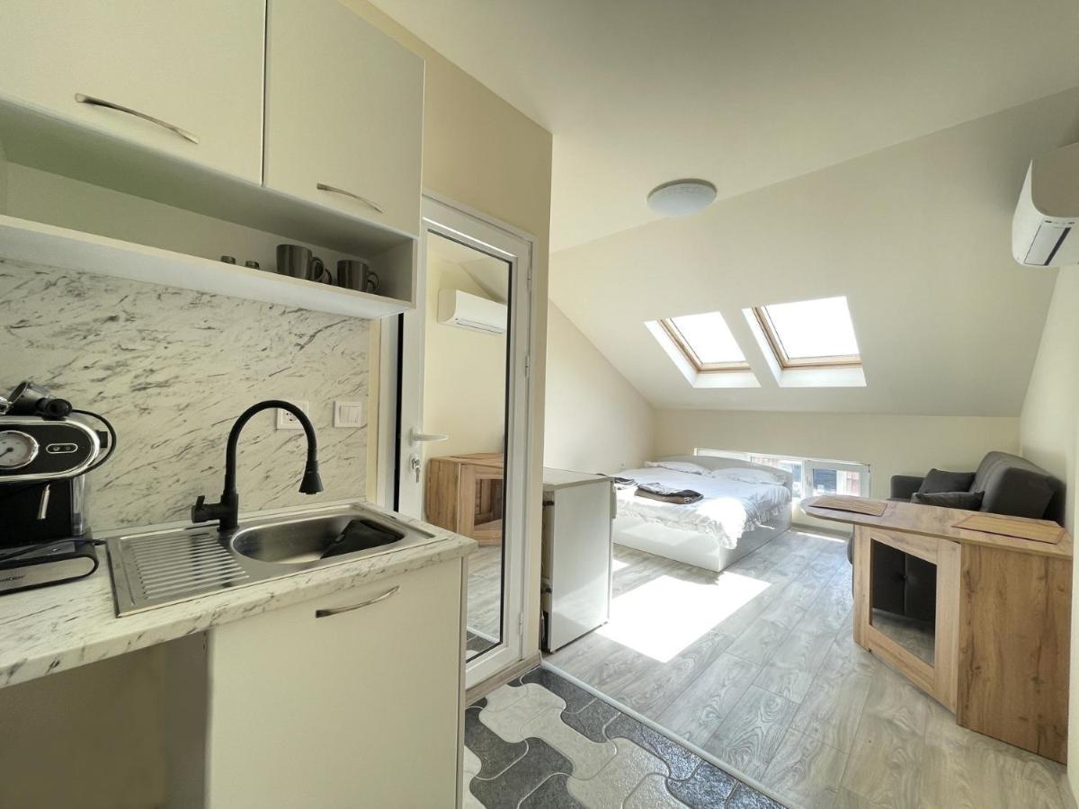 City-Centre Studio 2 Varna ภายนอก รูปภาพ